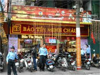 Bảo vệ tiệm vàng