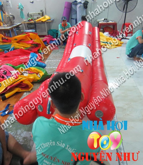 Bập bênh đơn dưới nước
