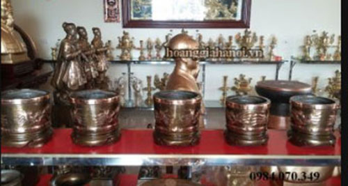 Bát hương đồng