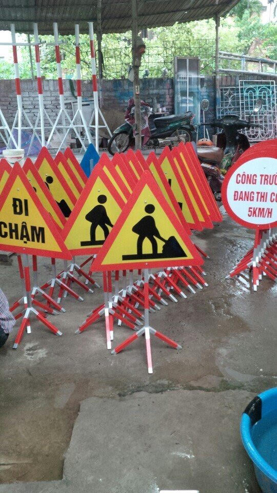 Biển báo giao thông
