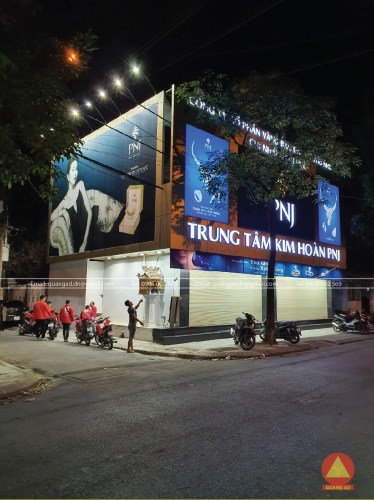 Biển quảng cáo đèn