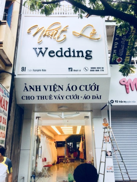 Biển hiệu Wedding Nhật Lê