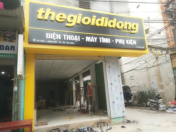 Biển hiệu thế giới di động Bắc Giang