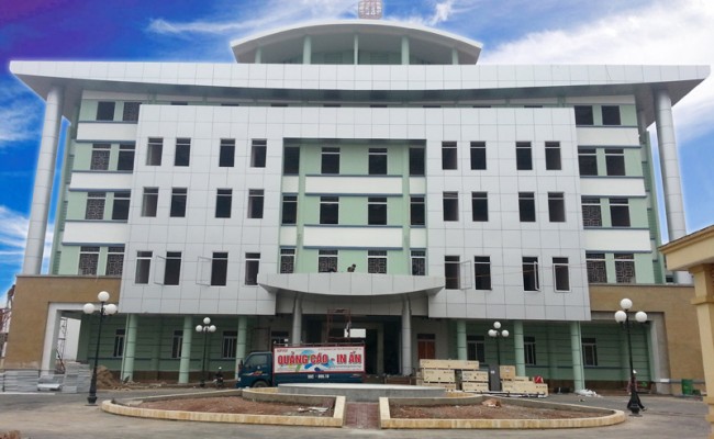 Biển mặt dựng Alu chất lượng