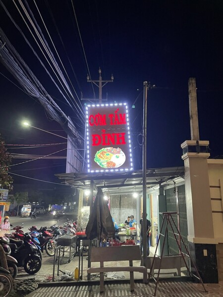 Biển quảng cáo đèn Led quán ăn