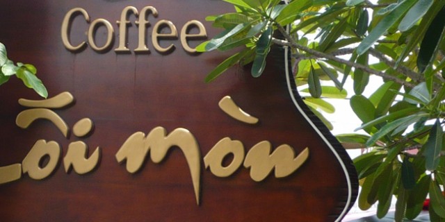 Biển quảng cáo gỗ