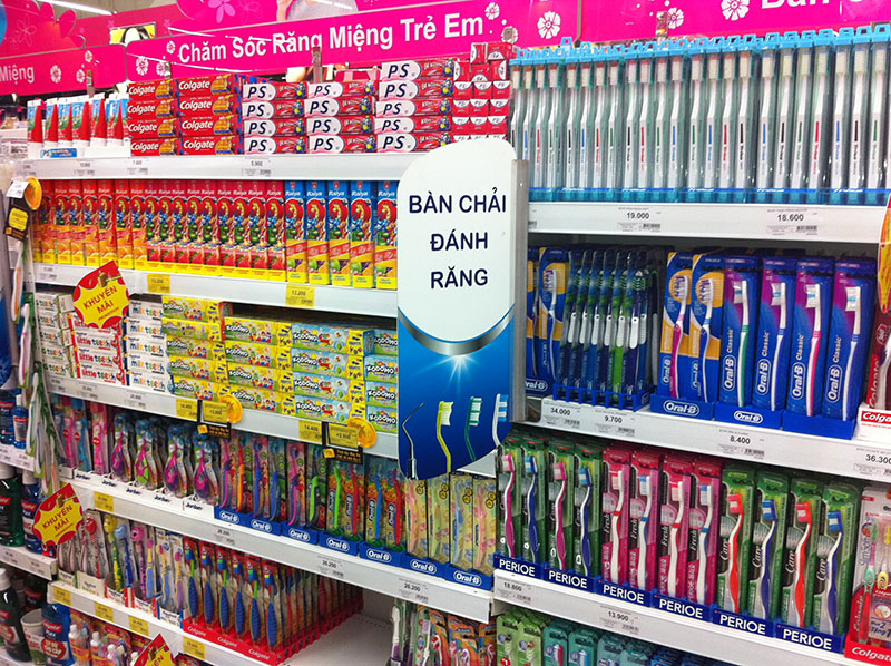 Kệ quảng cáo