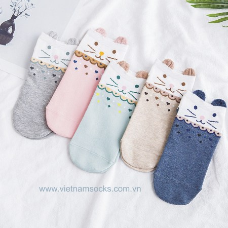 Bít tất nữ