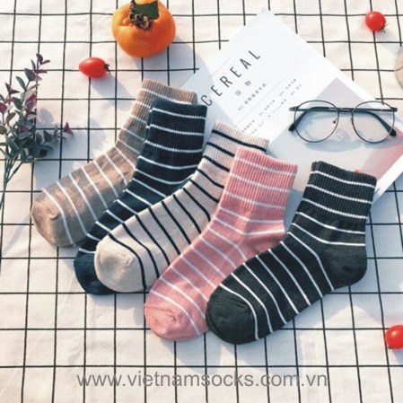 Bít tất nữ