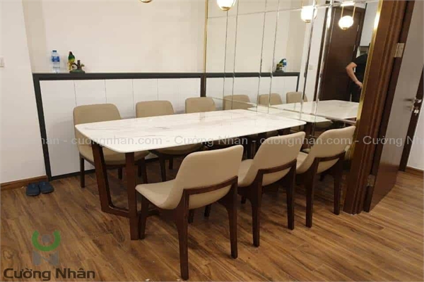 Bộ bàn ăn mặt đá
