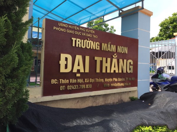 Bộ chữ ngoài công ty