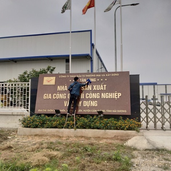 Bộ chữ ngoài công ty