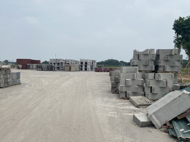 Bó vỉa bê tông