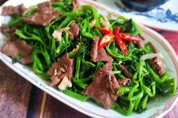 Bò xào rau muống