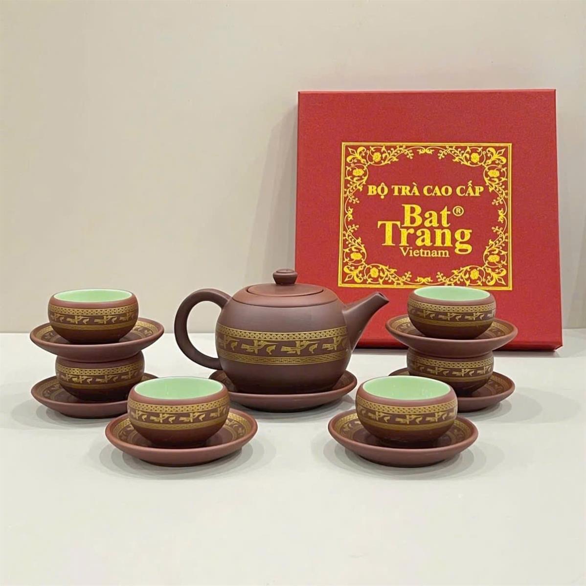 Bộ ấm trà sứ