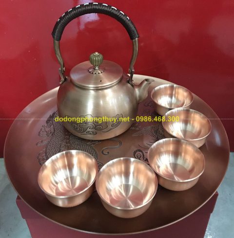 Bộ khay chén và ấm pha trà bằng đồng đỏ