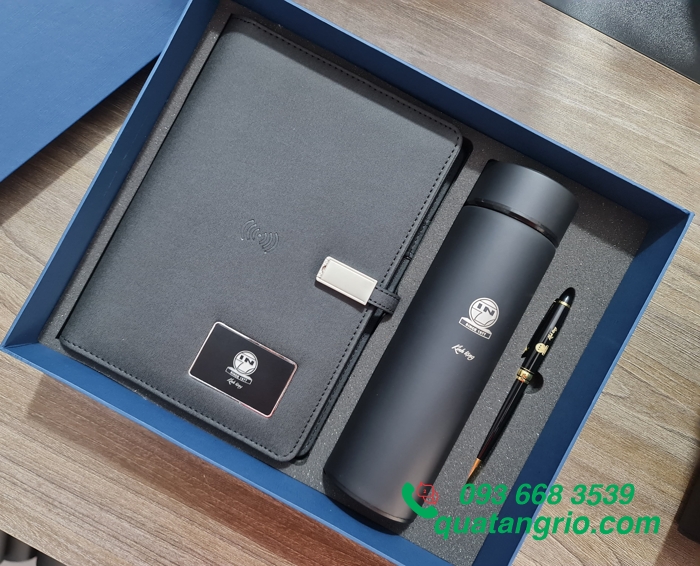 Bộ quà tặng R12