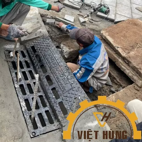 Bó vỉa gang cầu xiên