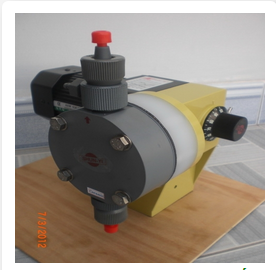 Máy bơm định lượng hóa chất