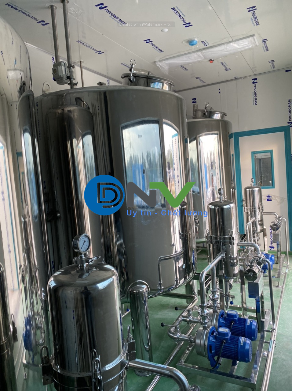 Bồn lưu trữ và phân phối nước tinh khiết