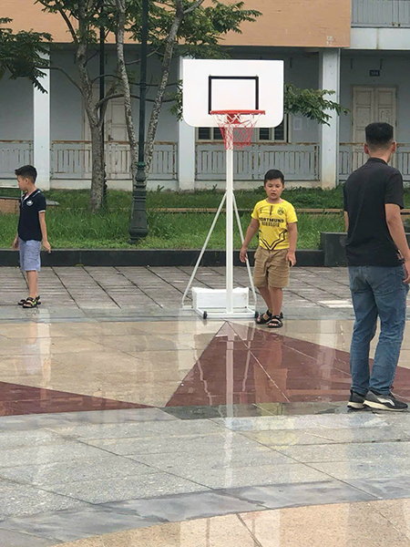 Bóng rổ di động tiểu học