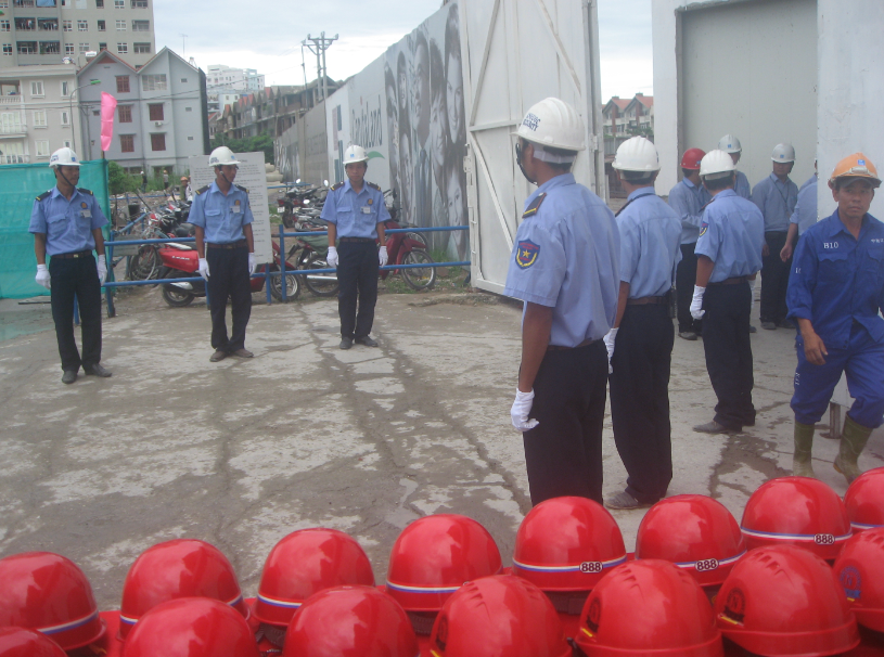 Bảo vệ công trường xây dựng