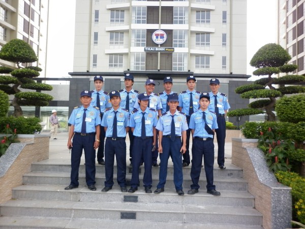 Bảo vệ khu căn hộ