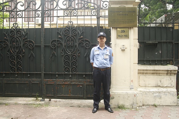 Bảo vệ văn phòng