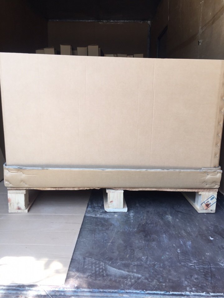 Pallet giấy