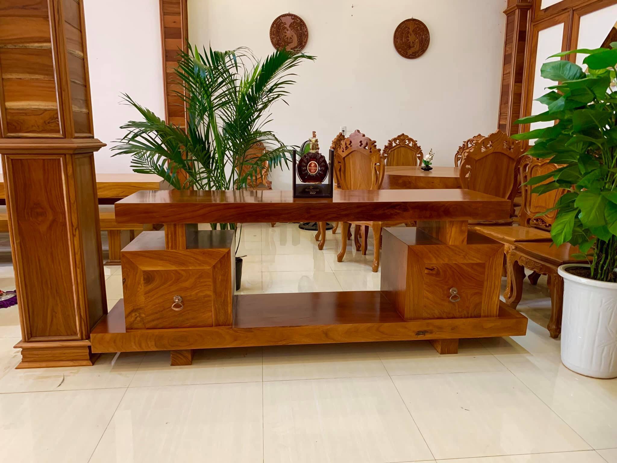 Kệ tivi