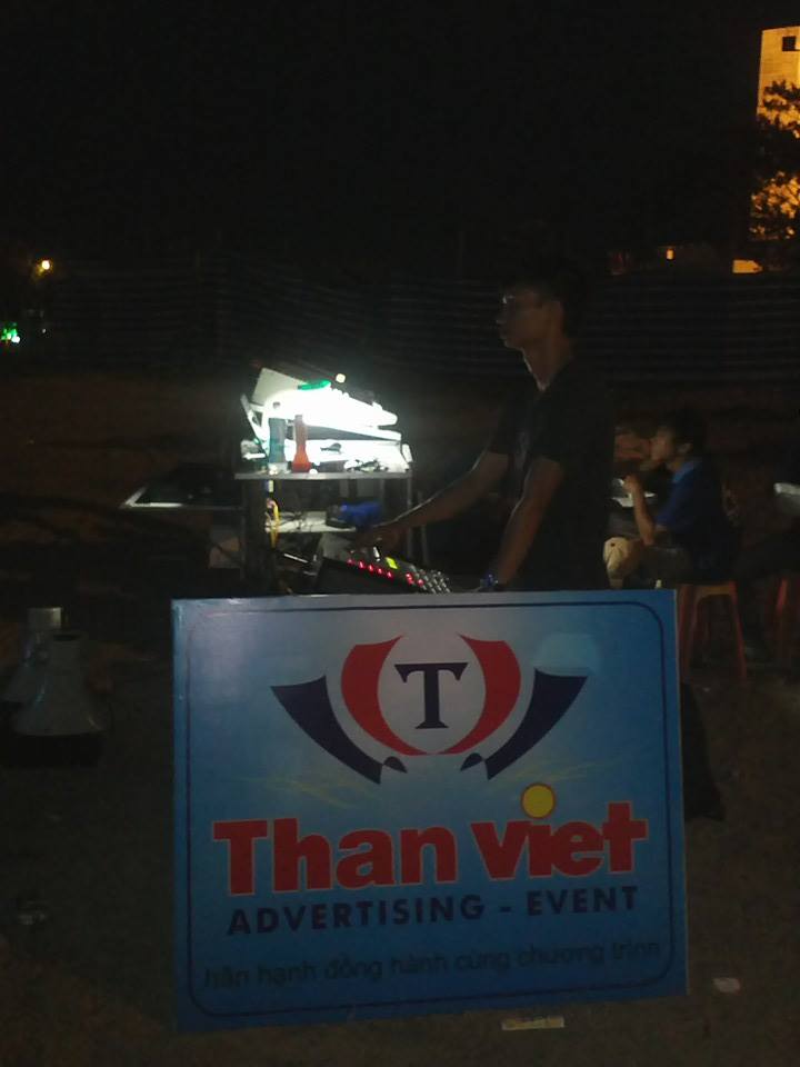 chương trình ca nhạc tại quảng trường