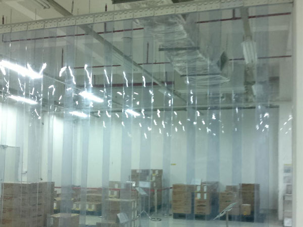 Màn PVC ngăn lạnh cách nhiệt