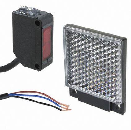 Cảm biến điện quang Omron