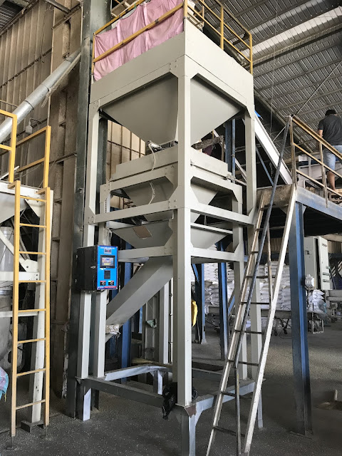 Cân định lượng nhập gạo