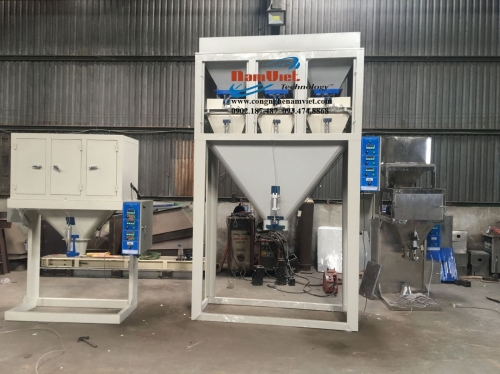 Cân đóng bao cám 3 phễu cân