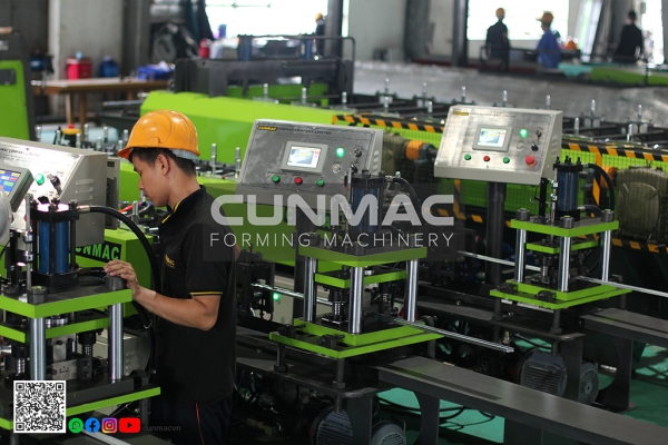 Máy cán khung trần