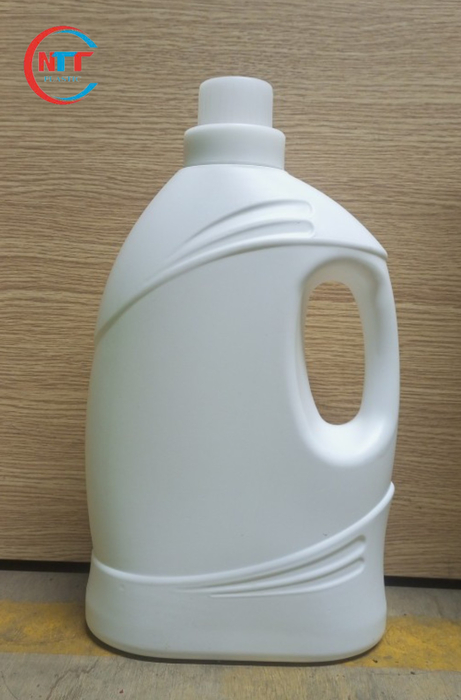 Can nước giặt 3,2 lít