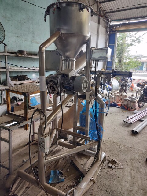 Cân định lượng sản phẩm dạng bột