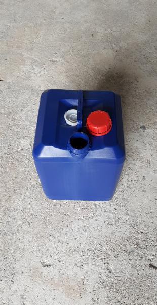 Can nhựa 20L màu xanh