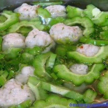 Canh khổ qua chả cá