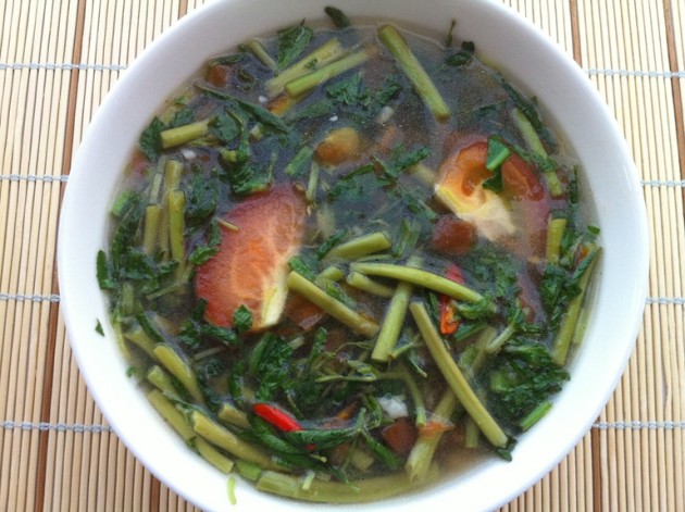 Canh rau muống