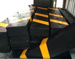 Cao su giảm chấn nhà kho