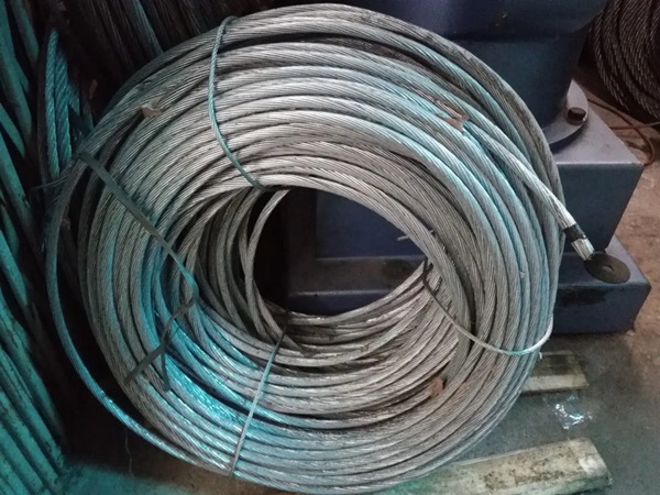 Cáp cứng viễn thông
