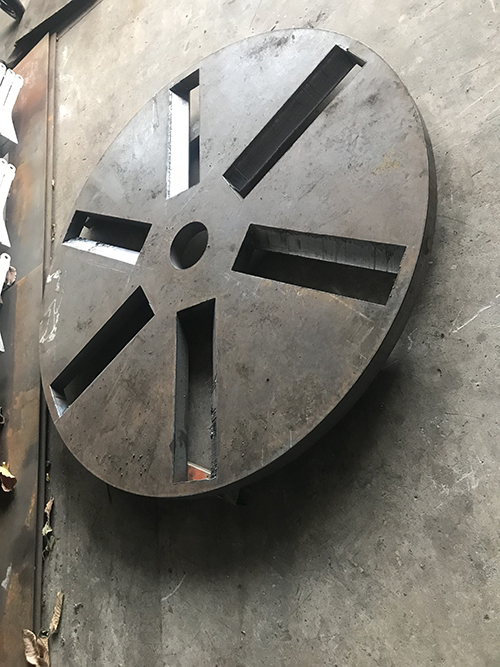 Cắt CNC oxy ga thép bsnh đà dày 100mm