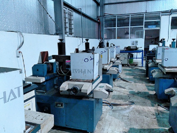 Cắt dây sản phẩm
