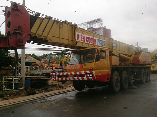Cẩu 120 tấn