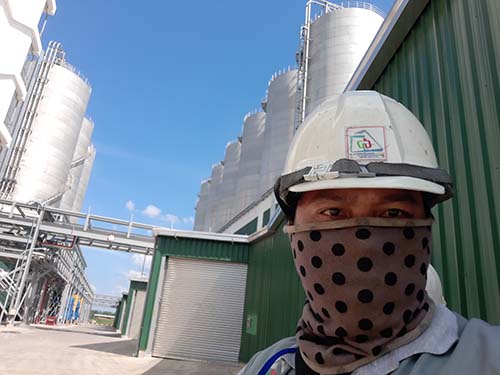 Cầu ống nguyên liệu chất rắn