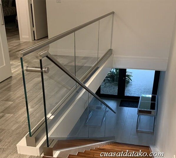 Lan can kính cường lực