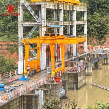 Cầu trục chân dê