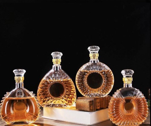 Chai rượu cao cấp